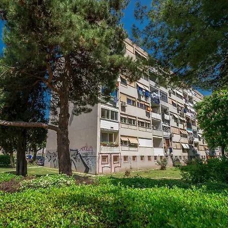 Apartment Nikola *
